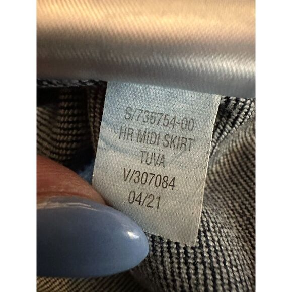 Old Navy High Rise Secret Slim Pocket Denim Midi Skirt Size 0 - Picture 3 of 8